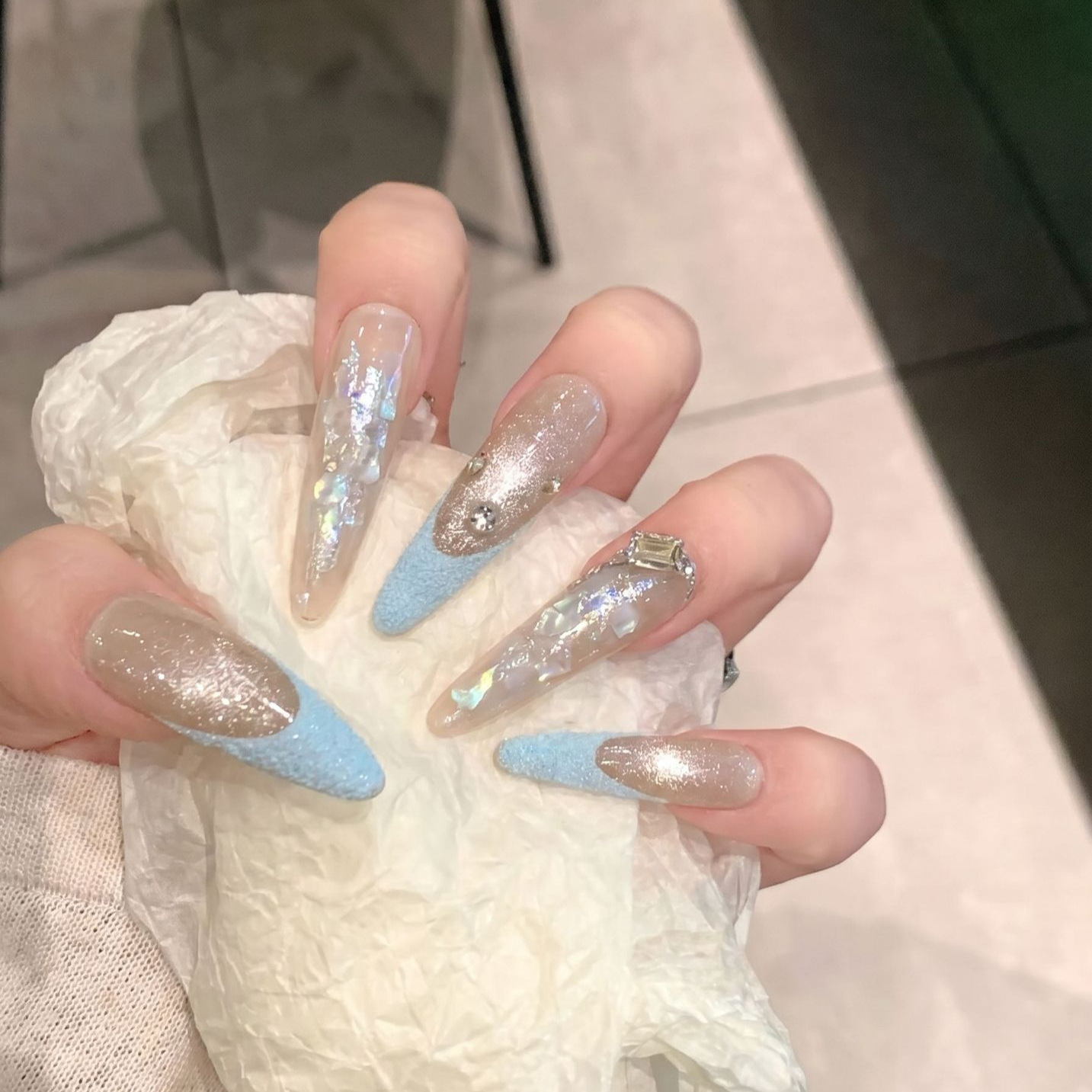 เล็บปลอมสำเร็จรูป 10 ชิ้น สีม่ - Nail Art Glitter บทวิจารณ์และราคา